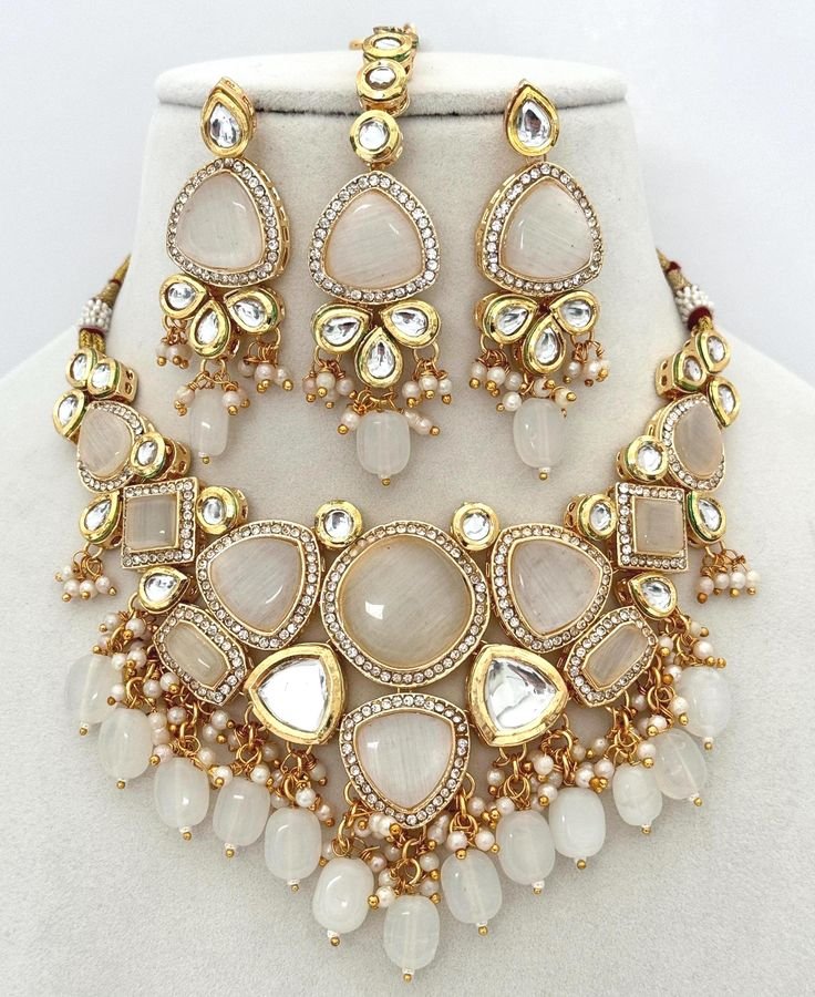 Monalisa Stone Kundan And Pearl Necklace Gorgeous…