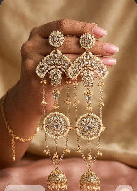 Traditional   Gold Earrigs