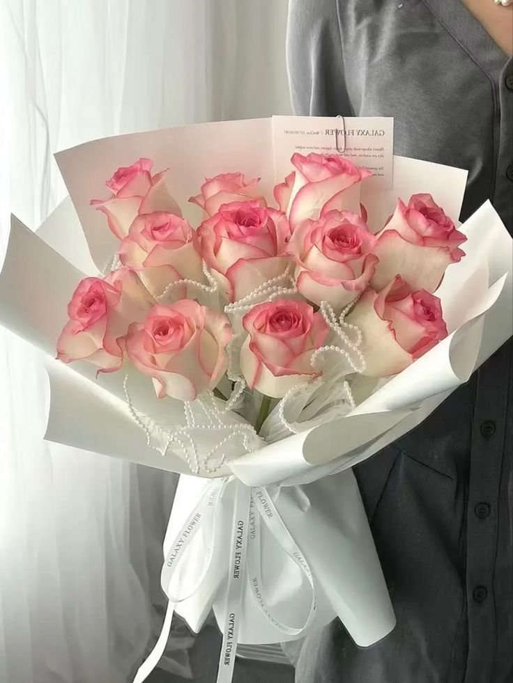 a beautiful heart melting rose flowers bouquet