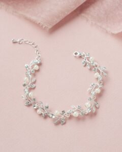 alexa pearl & crystal bracelet
