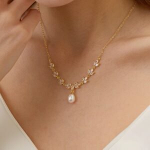 Pearl Pendant Necklace